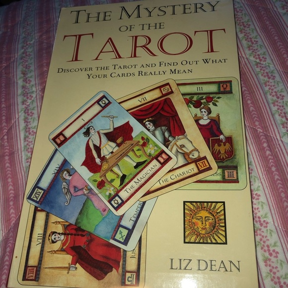 The Mystery of the Tarot Book - Picture 9 of 10